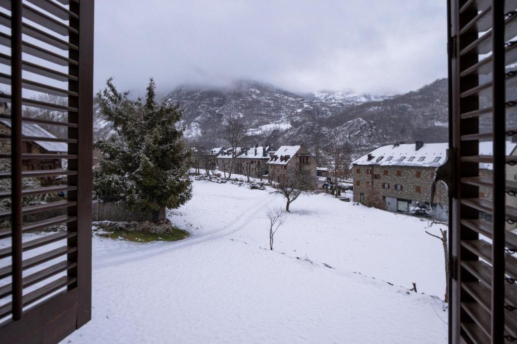 Hotel Farre D'Avall Барруэра Экстерьер фото